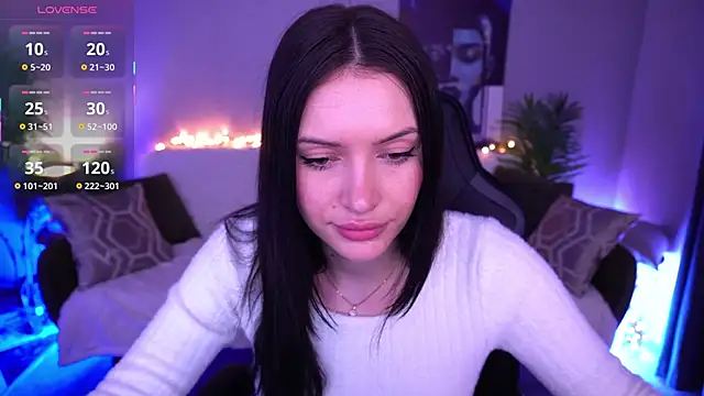 MilaSecrett online show from March 28, 2026, 1:54 pm