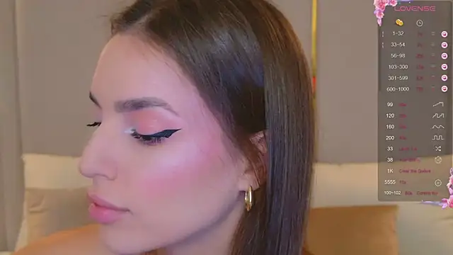 BellaHalles online show from October 21, 2025, 6:14 am