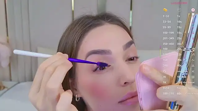 BellaHalles online show from February 21, 2026, 5:41 am