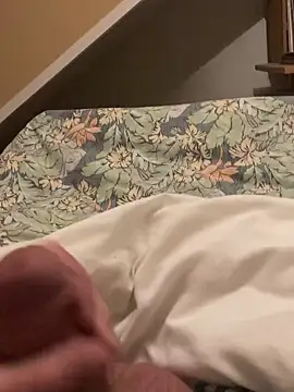 LivingLegend1978 online show from October 6, 2025, 10:40 pm