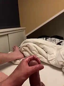 LivingLegend1978 online show from April 27, 2026, 10:30 pm