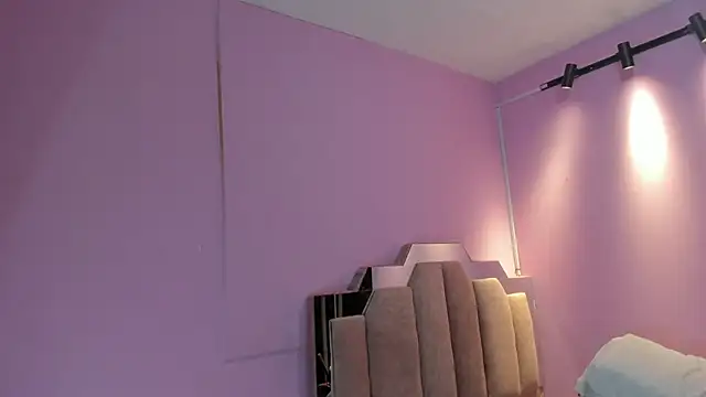 LoveQueen2 online show from January 16, 2026, 11:58 am