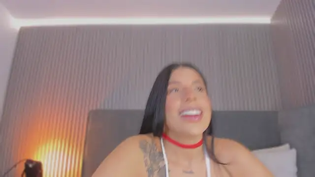 emelie 89 online show from February 7, 2026, 12:42 pm