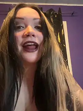 Snapshot of skinwalkingzombie chatting on May 25, 2026, 5:46 am skinwalkingzombie online show from May 25, 2026, 5:46 am