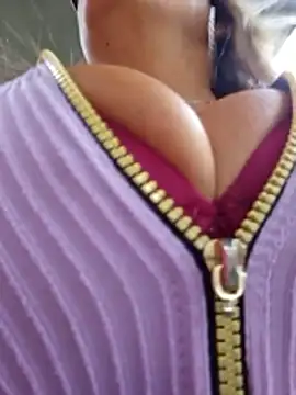 Afroditecash online show from March 6, 2026, 8:49 pm