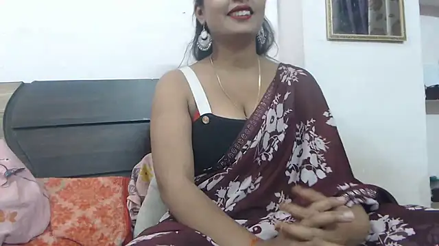 wildbabes online show from April 11, 2026, 5:17 pm