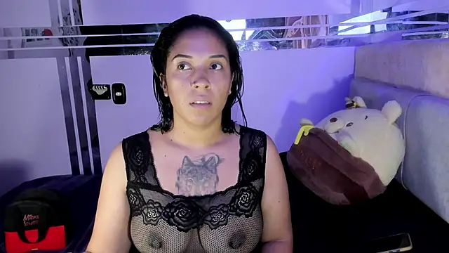 Snapshot of celesttemoon chatting on May 5, 2026, 7:33 pm celesttemoon online show from May 5, 2026, 7:33 pm