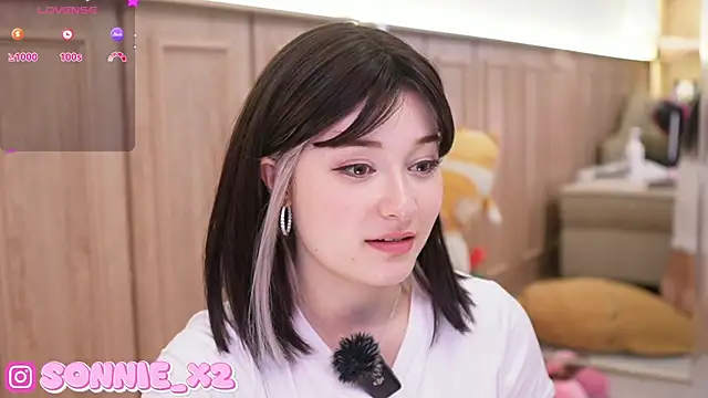 Snapshot of Sonnie_ chatting on January 18, 2025, 5:48 pm Sonnie online show from January 18, 2025, 5:48 pm