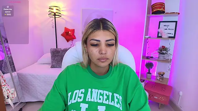 SALOOMEE   online show from February 24, 2025, 11:43 am