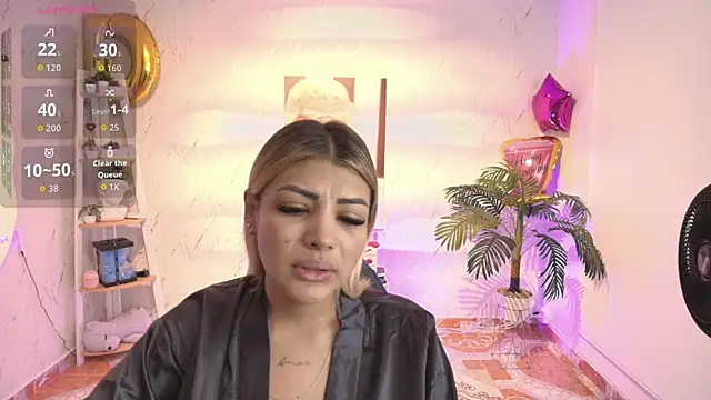 SALOOMEE   online show from September 11, 2025, 10:48 am