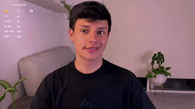 Snapshot of Alexxblue chatting on November 12, 2025, 3:07 am Alexxblue online show from November 12, 2025, 3:07 am