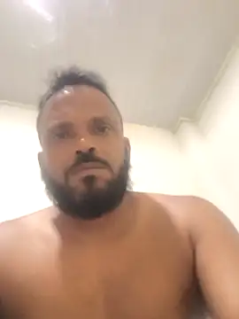 morenorj17 online show from December 14, 2025, 9:03 am