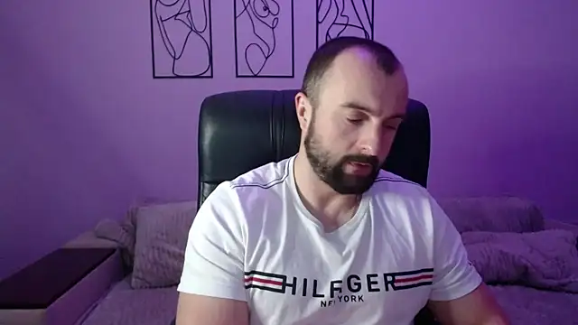 brindlefly6969 online show from December 22, 2025, 11:29 am