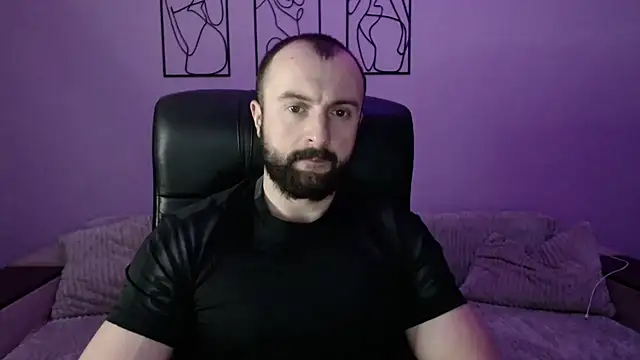 brindlefly6969 online show from March 17, 2026, 11:57 am