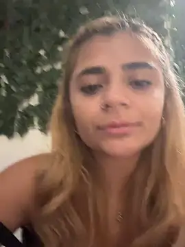 pamell col online show from December 4, 2024, 11:35 pm