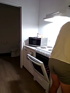 Iliketocooksquirt25 online show from March 10, 2025, 7:42 am