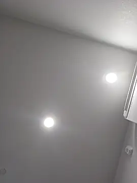 Iliketocooksquirt25 online show from October 24, 2025, 4:42 am