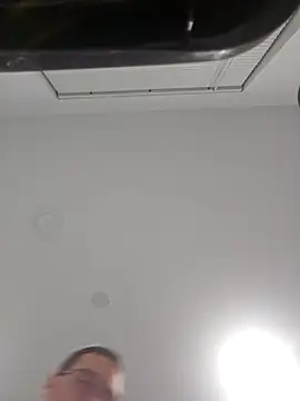 Iliketocooksquirt25 online show from April 2, 2026, 3:37 am