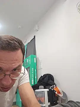 Iliketocooksquirt25 online show from May 30, 2026, 7:49 am