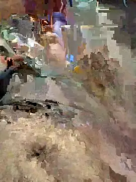 Snapshot of Youns98 chatting on September 23, 2025, 6:22 pm Youns98 online show from September 23, 2025, 6:22 pm