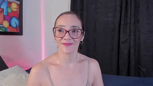 Jessica Herrera  online show from November 28, 2025, 9:50 pm