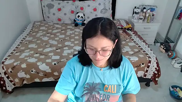 Snapshot of soniafuckboobs chatting on January 19, 2026, 12:31 pm soniafuckboobs online show from January 19, 2026, 12:31 pm