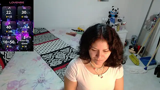 Snapshot of soniafuckboobs chatting on February 12, 2026, 12:22 pm soniafuckboobs online show from February 12, 2026, 12:22 pm