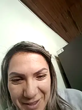 Chantal hott online show from September 10, 2025, 5:24 pm