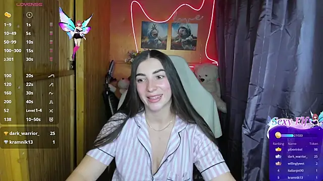 Snapshot of Fiery_Brunette_ chatting on January 5, 2025, 5:30 pm Fiery Brunette online show from January 5, 2025, 5:30 pm