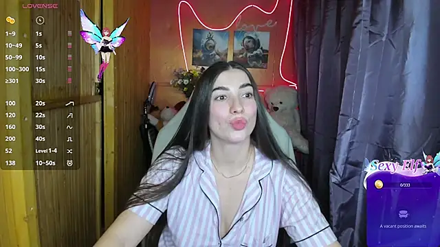 Snapshot of Fiery_Brunette_ chatting on January 13, 2025, 6:27 pm Fiery Brunette online show from January 13, 2025, 6:27 pm