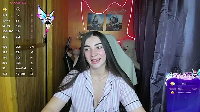 Snapshot of Fiery_Brunette_ chatting on January 13, 2025, 9:31 pm Fiery Brunette online show from January 13, 2025, 9:31 pm