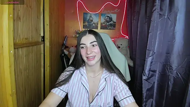 Snapshot of Fiery_Brunette_ chatting on January 23, 2025, 5:21 pm Fiery Brunette online show from January 23, 2025, 5:21 pm