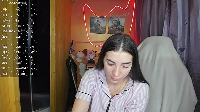 Snapshot of Fiery_Brunette_ chatting on March 1, 2025, 3:53 am Fiery Brunette online show from March 1, 2025, 3:53 am