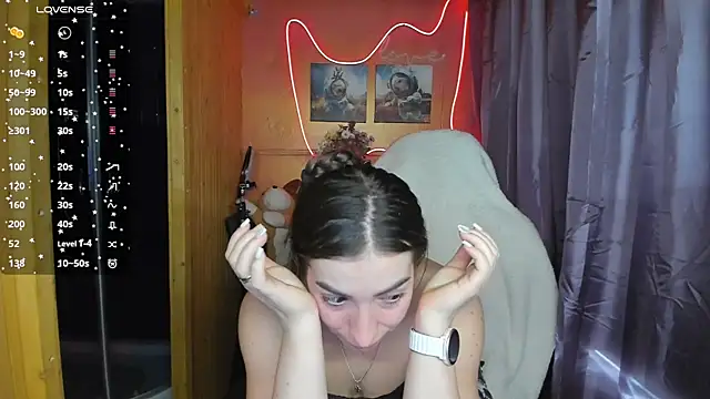 Snapshot of Fiery_Brunette_ chatting on March 15, 2025, 8:37 am Fiery Brunette online show from March 15, 2025, 8:37 am