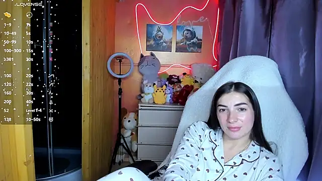 Snapshot of Fiery_Brunette_ chatting on September 30, 2025, 7:13 am Fiery Brunette online show from September 30, 2025, 7:13 am