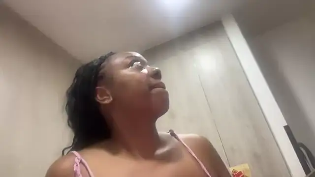 ChocolateCakeQueen online show from March 15, 2026, 8:15 pm