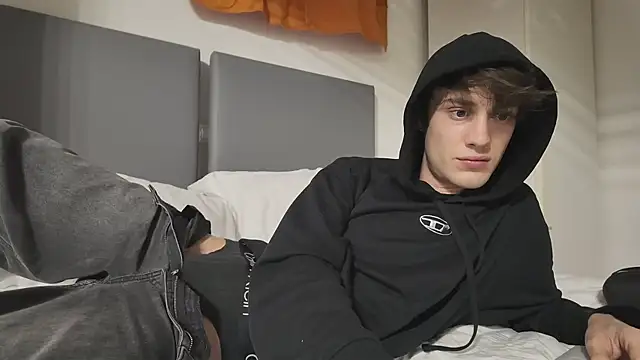 twinkyjd  online show from November 4, 2025, 11:26 pm