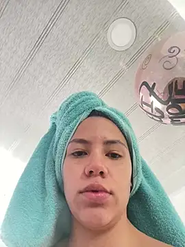 hannahb-e online show from February 1, 2025, 1:41 pm