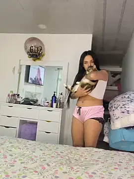 hannahb-e online show from February 14, 2025, 1:34 am