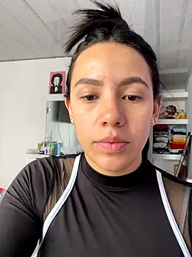 hannahb-e online show from September 8, 2025, 2:38 pm