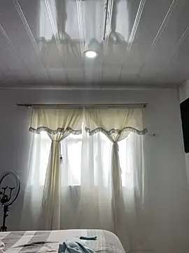 hannahb-e online show from March 31, 2026, 4:51 pm