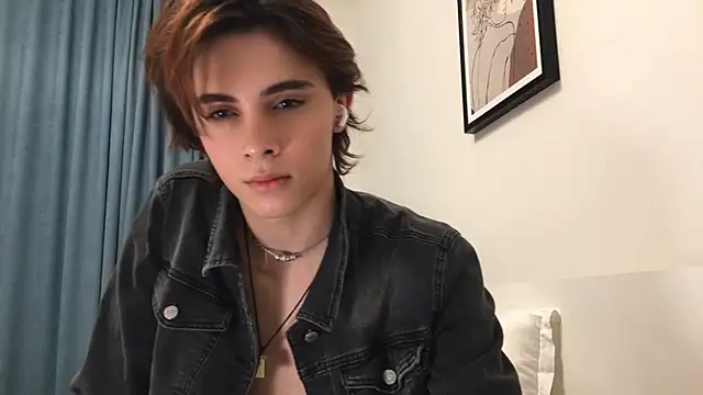 Snapshot of k0sta_ chatting on December 20, 2024, 6:45 pm k0sta  online show from December 20, 2024, 6:45 pm