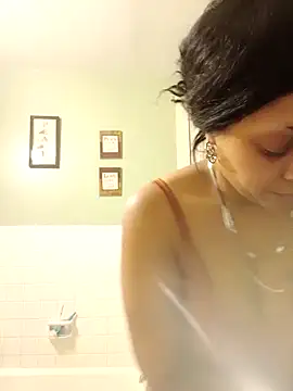 Snapshot of mariah2299 chatting on January 26, 2025, 3:38 am mariah2299 online show from January 26, 2025, 3:38 am