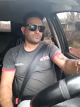 Snapshot of hecwil8 chatting on October 6, 2025, 5:10 pm hecwil8 online show from October 6, 2025, 5:10 pm