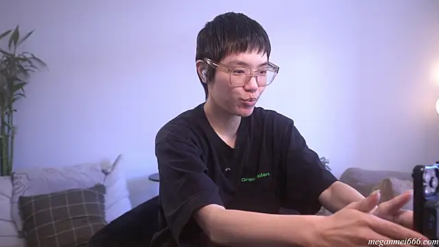 meganmei666 online show from April 7, 2026, 5:57 pm