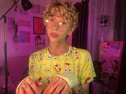 lyamthommpson online show from February 23, 2026, 4:10 am