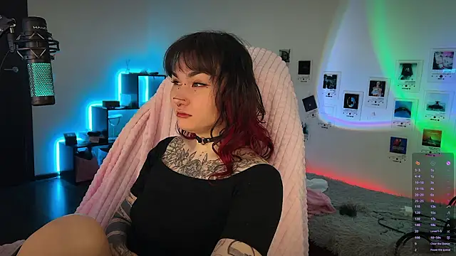 deadlysweet online show from January 15, 2026, 3:22 am