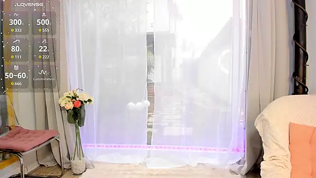 Snapshot of Selena_Reeves chatting on February 13, 2026, 7:37 am Selena Reeves online show from February 13, 2026, 7:37 am