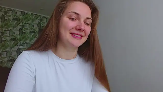 Snapshot of Olivia_shine chatting on April 22, 2026, 4:15 am Olivia shine online show from April 22, 2026, 4:15 am