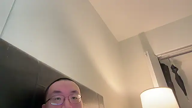 slaveasianboy online show from December 18, 2024, 2:17 pm